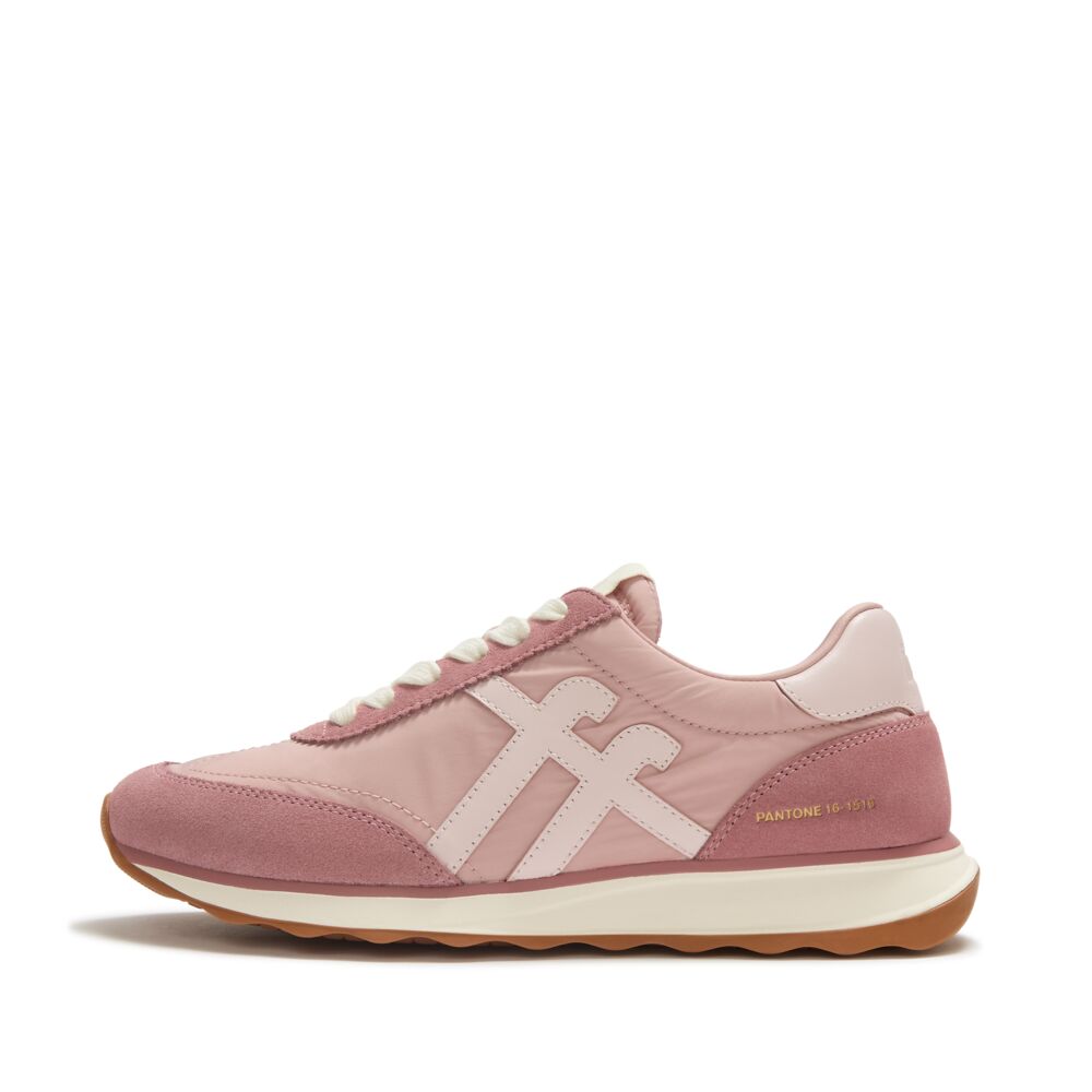FITFLOP-X-PANTONE-RETRO-Q-FF-SUEDE-TRAINERS-MISTY-ROSE_ADY-E89.jpg