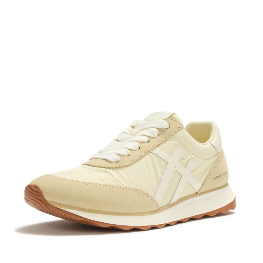 FITFLOP-X-PANTONE-RETRO-Q-FF-SUEDE-TRAINERS-RUTABAGA_ADY-E91_3.jpg